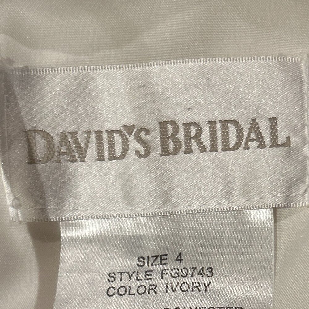 David's Bridal SZ 4 Ivory Full Length Dress Flower Girl Formal Concert Recital - Picture 8 of 9